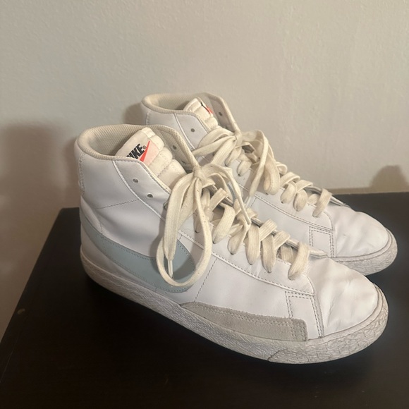 Nike Blazers Women - Picture 1 of 1